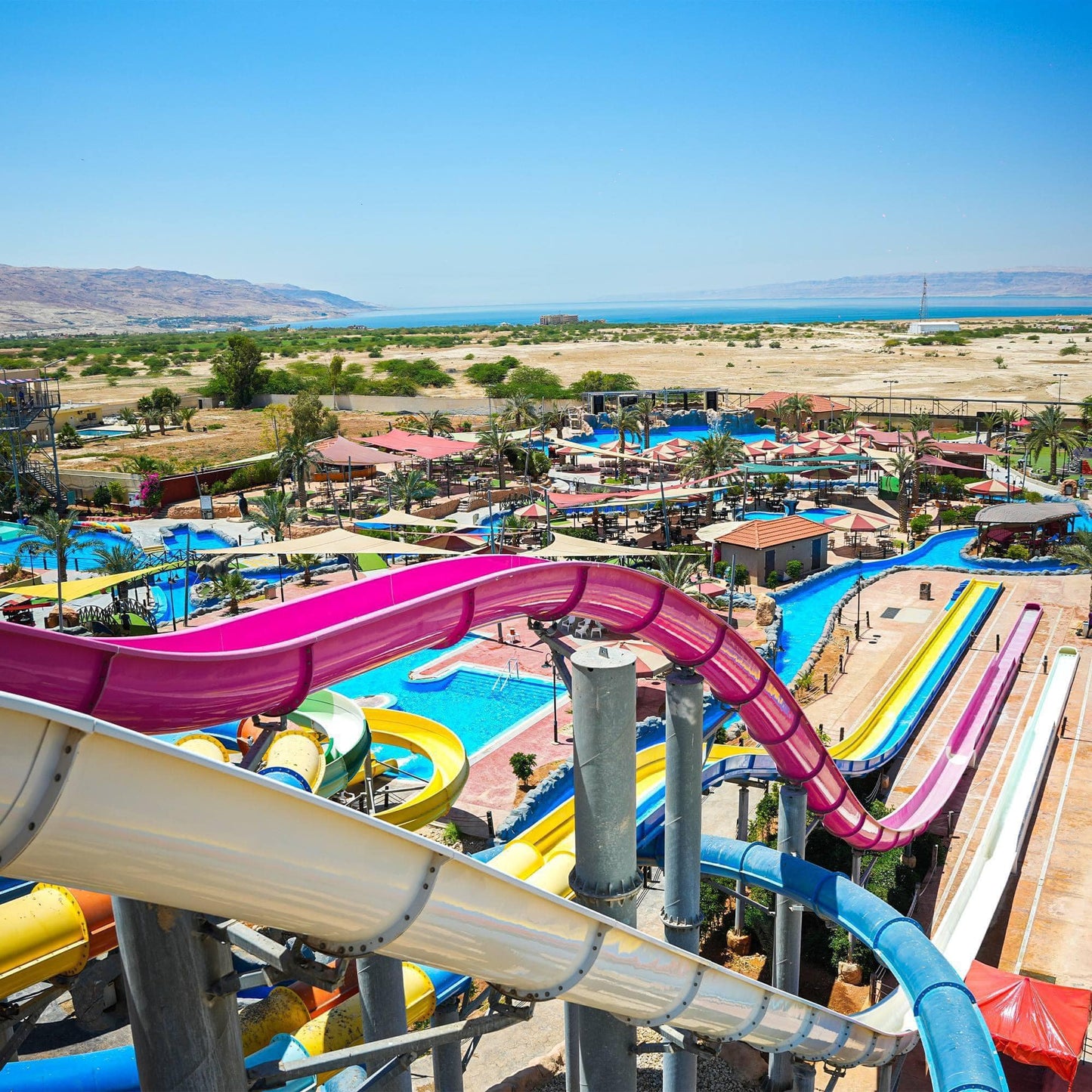 La Cueva Aqua Park لاكويفا اكوا بارك البحر الميت